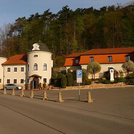 Hotel Zamecek Pod Hradem Stary Jicin 111 Eksteriør billede